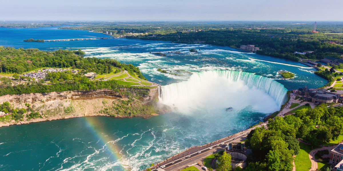 Viaggio-di-nozze-in-Canada-cosa-vedere-Cascate-del-Niagara_ovet